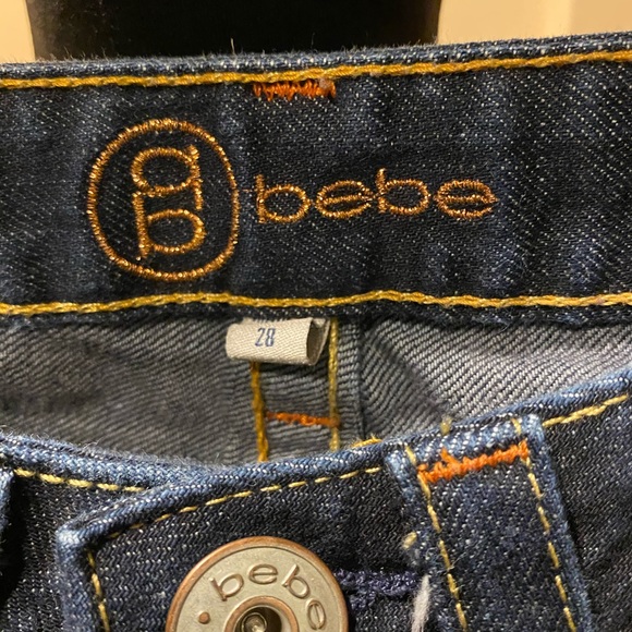 Bebe Kayla Dark Wash Chain Link Jeans. - Picture 4 of 14